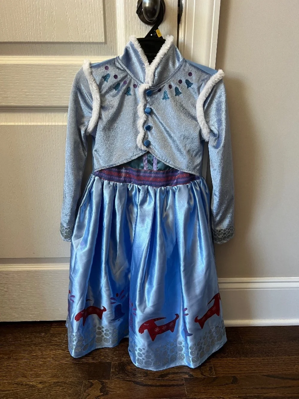 Disney Store- Ana’s Winter Outfit from Olaf’s Frozen Adventure